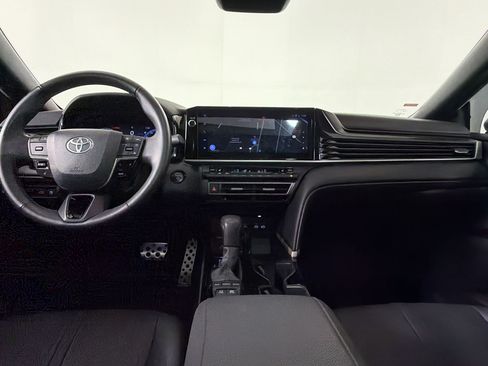 Used 2025 Toyota Camry XSE FWD image 14