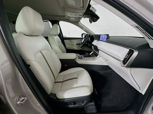 Used 2024 MAZDA CX-90 Plug-In Hybrid w/ Premium Plus image 34