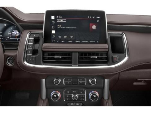 Used 2022 GMC Yukon SLE w/ Gmc Pro Safety Plus Package AWD/4WD image 10