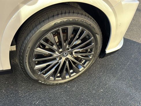 Certified 2024 Lexus RX 350 w/ Luxury Package image 36