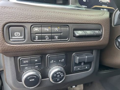 Used 2024 GMC Yukon Denali w/ Max Trailering Package image 12