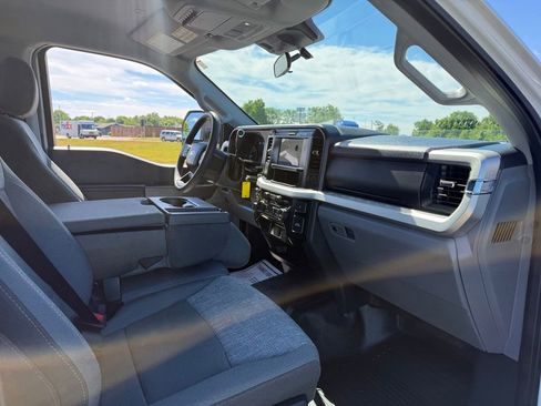 Used 2025 Ford F350 XLT w/ FX4 Off-Road Package AWD/4WD image 13