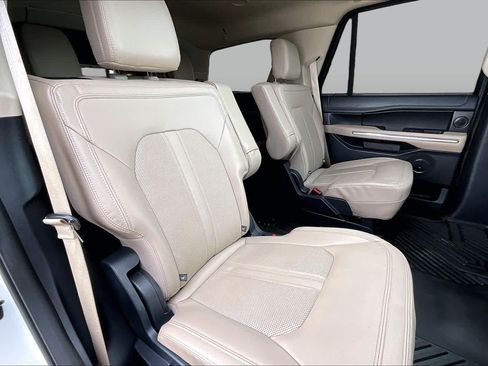 Used 2023 Ford Expedition Limited RWD image 20