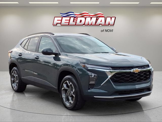 Used 2025 Chevrolet Trax LT w/ Driver Confidence Package FWD image 8
