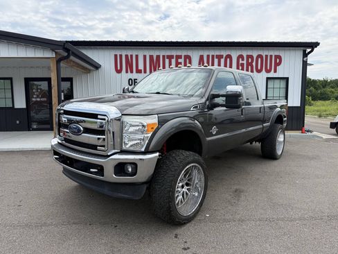 Used 2016 Ford F250 XLT w/ XLT Premium Package AWD/4WD image 1