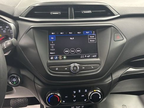 Used 2023 Chevrolet TrailBlazer LT image 19
