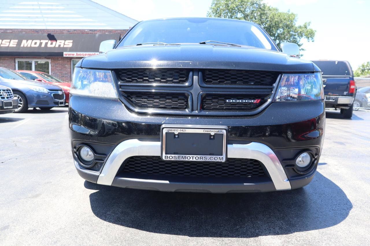 Used 2018 Dodge Journey Crossroad w/ Nav & Sun Group FWD image 8