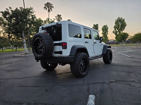 Used 2017 Jeep Wrangler Unlimited Sport w/ Quick Order Package 24S AWD/4WD image 5