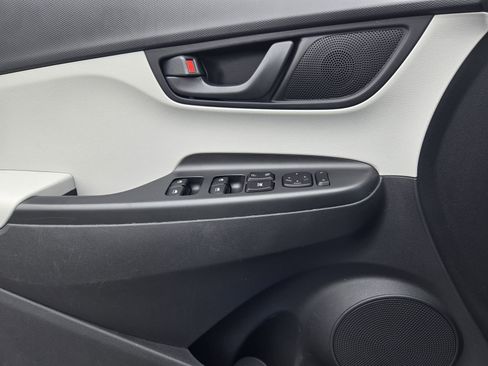 Used 2023 Hyundai Kona SEL FWD image 20