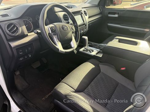 Used 2016 Toyota Tundra SR5 w/ SR5 Upgrade Package image 10