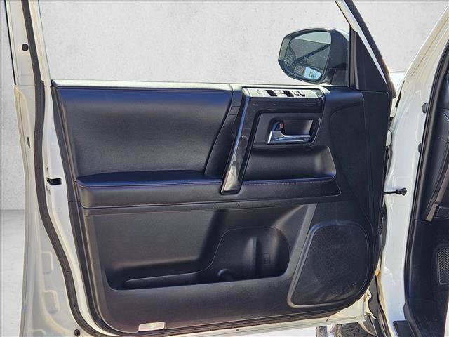 Used 2016 Toyota 4Runner Trail Premium AWD/4WD image 10