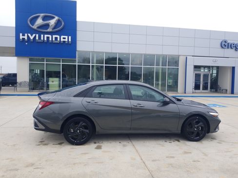 New 2026 Hyundai Elantra Sport FWD image 8