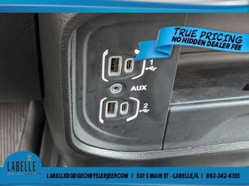 Used 2024 RAM 2500 Tradesman w/ Chrome Appearance Group AWD/4WD image 26