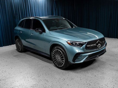 New 2026 Mercedes-Benz GLC 300 image 3