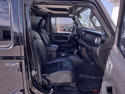 Used 2020 Jeep Gladiator Overland image 28