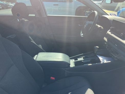 Used 2024 Honda Accord EX image 4