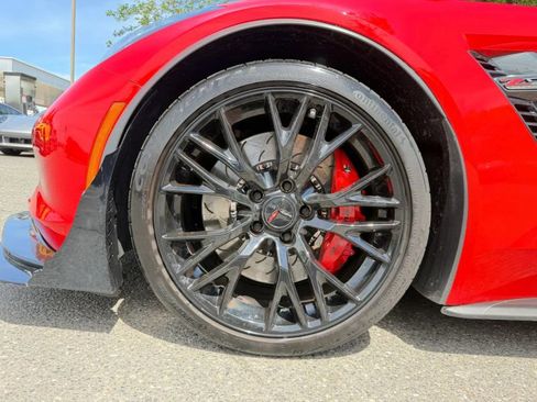 Used 2016 Chevrolet Corvette Z06 w/ Battery Protection Package RWD image 28