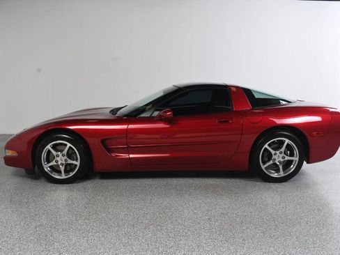 Used 2002 Chevrolet Corvette Coupe w/ Preferred Equipment Group2 RWD image 4