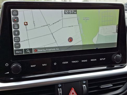 Certified 2023 Kia Forte GT-Line w/ GT-Line Technology Package FWD image 17