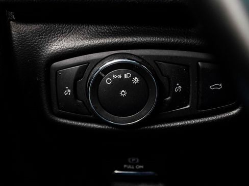 Used 2017 Lincoln MKZ Premiere image 25