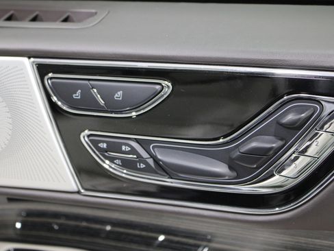 Used 2022 Lincoln Navigator L Black Label image 29