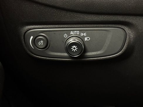 Used 2022 Chevrolet Equinox LT image 28