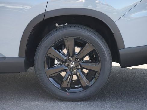 New 2025 Honda Pilot Black Edition image 7