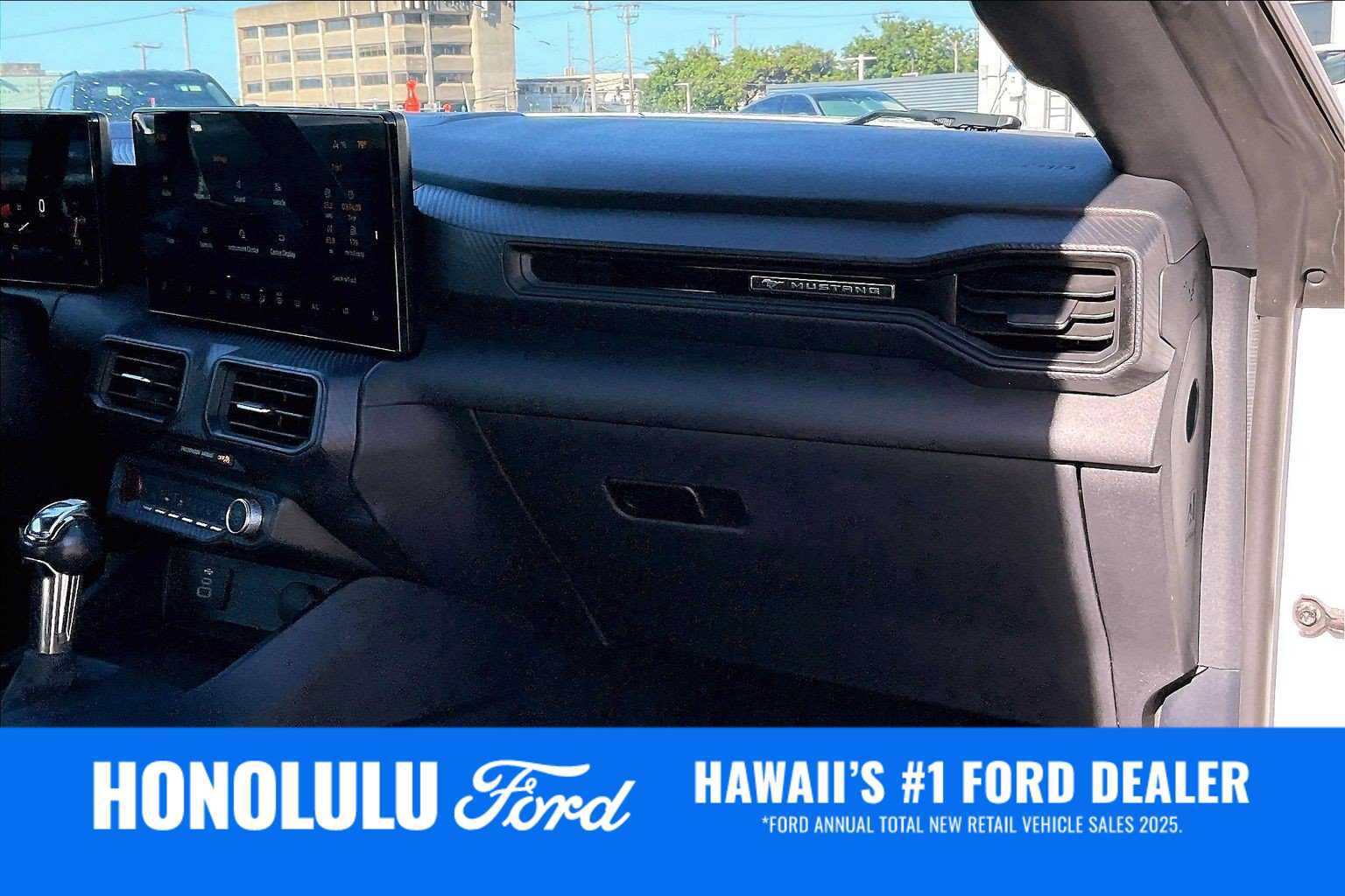 Used 2024 Ford Mustang Convertible RWD image 22