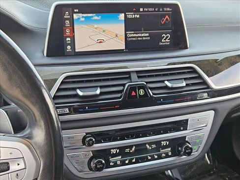 Used 2020 BMW 750i xDrive w/ Executive Package image 14