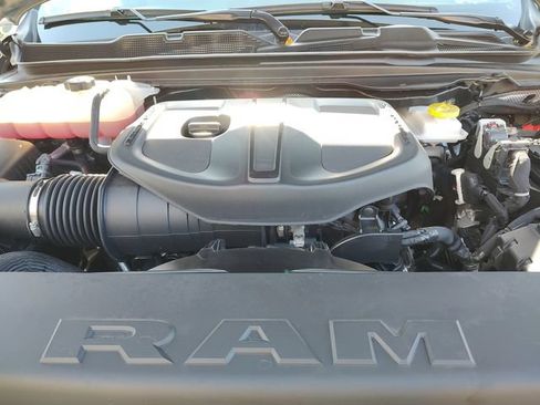 Used 2025 RAM 1500 Big Horn AWD/4WD image 31