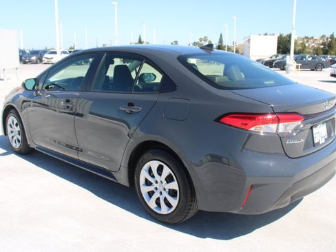 Certified 2025 Toyota Corolla LE FWD image 5