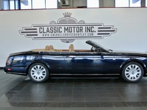 Used 2007 Bentley Azure image 2