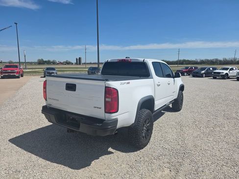 Used 2022 Chevrolet Colorado ZR2 w/ ZR2 Dusk Special Edition AWD/4WD image 2