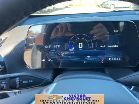 New 2025 Chevrolet Equinox LT w/ Safety and Technology Package image 11