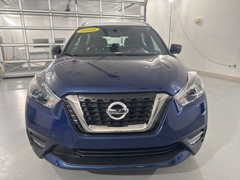 Used 2018 Nissan Kicks SR FWD image 2