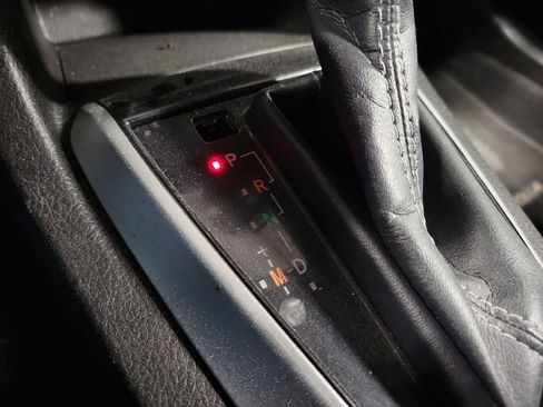 Used 2019 Toyota Corolla SE FWD image 16