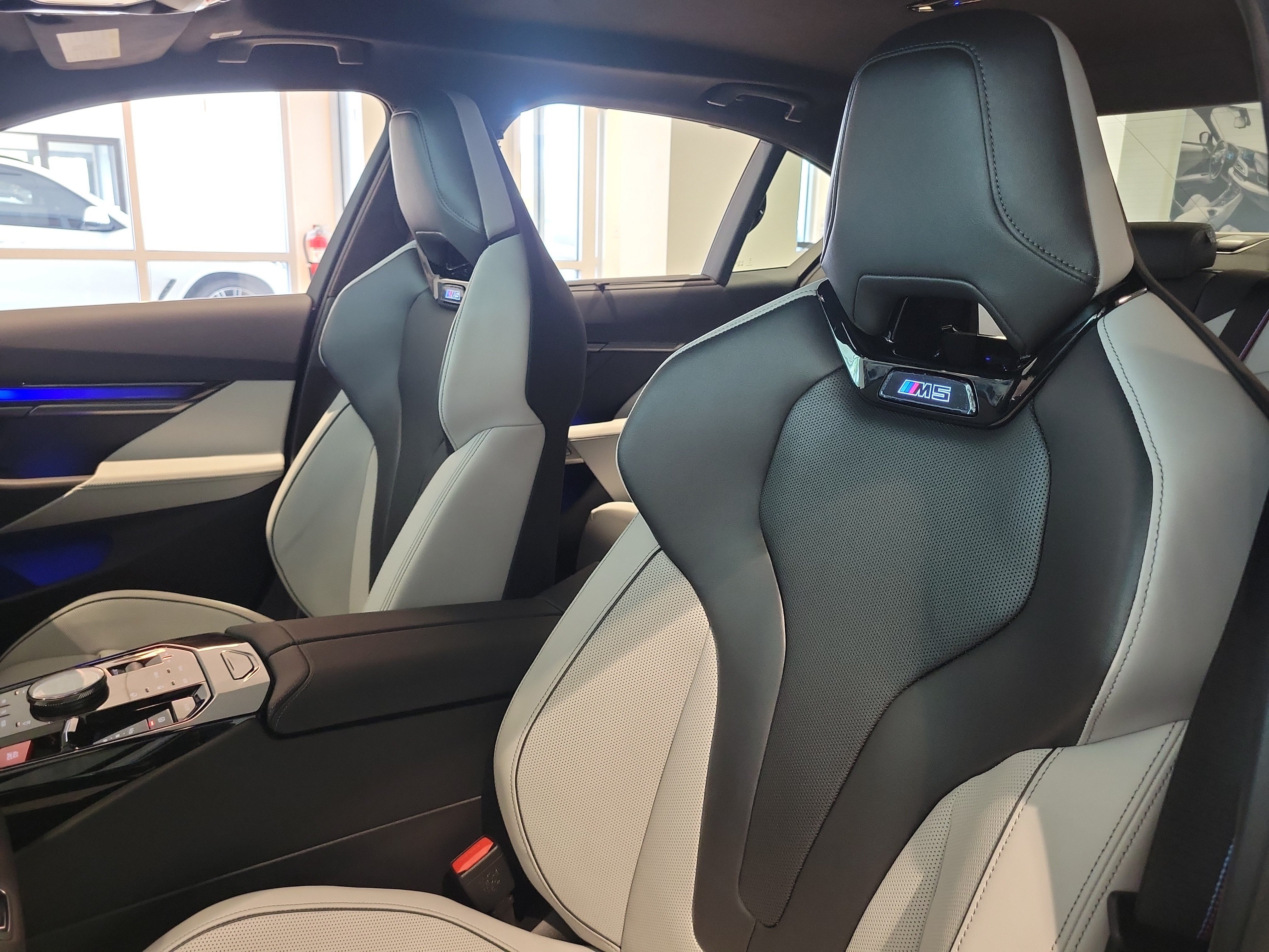 New 2027 BMW M5 w/ Carbon Package AWD/4WD image 16