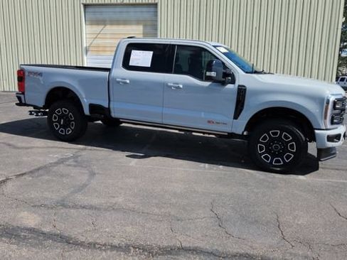 Used 2026 Ford F350 Platinum AWD/4WD image 10