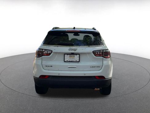 Used 2025 Jeep Compass Limited image 6