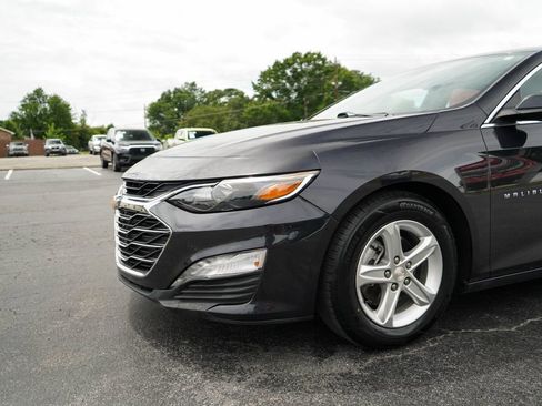 Used 2023 Chevrolet Malibu LT FWD image 16