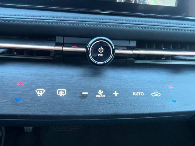 Used 2023 Nissan Ariya FWD image 16