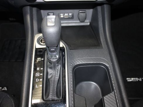 Used 2025 Nissan Sentra SV FWD image 17