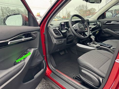 New 2026 Kia Seltos S image 10