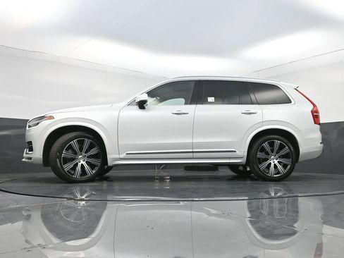 Used 2022 Volvo XC90 T6 Inscription w/ Climate Package image 30