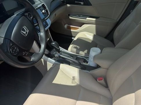 Used 2015 Honda Accord EX-L image 3