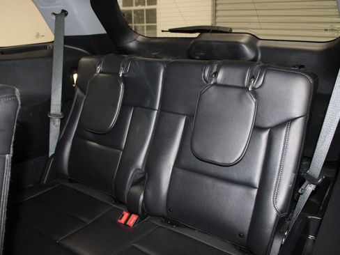 Used 2023 Ford Explorer Limited image 19