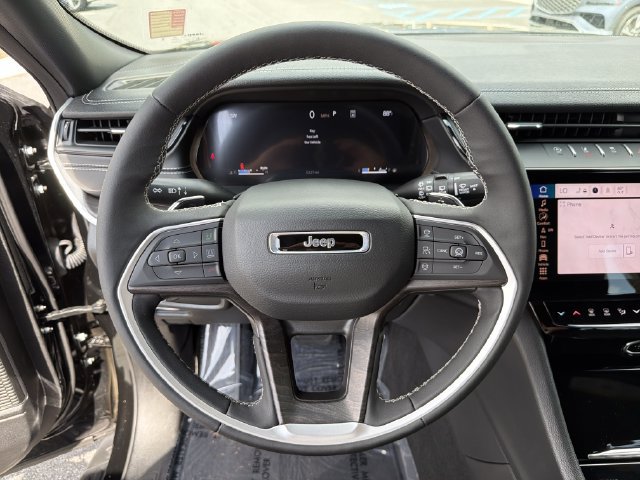 Used 2026 Jeep Grand Cherokee L Limited w/ Limited Altitude Package AWD/4WD image 27
