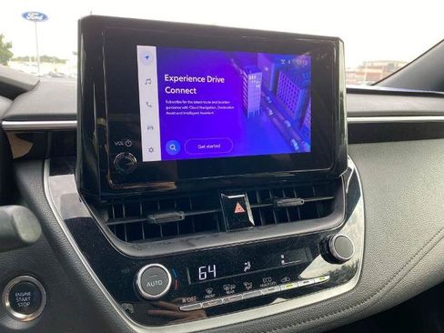 Used 2025 Toyota Corolla SE FWD image 21