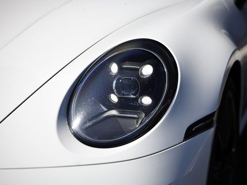 Used 2024 Porsche 911 Carrera T image 18