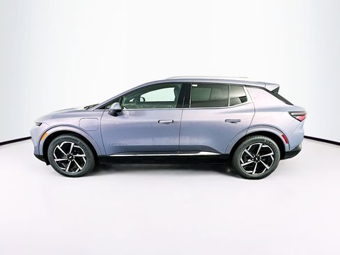 Used 2025 Chevrolet Equinox EV LT w/ Convenience Package image 4